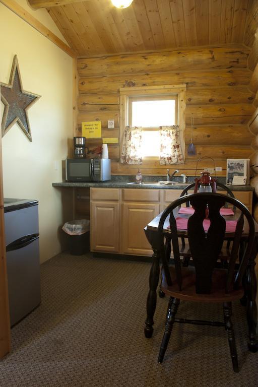 Hotel Rand Creek Ranch à Wapiti Extérieur photo